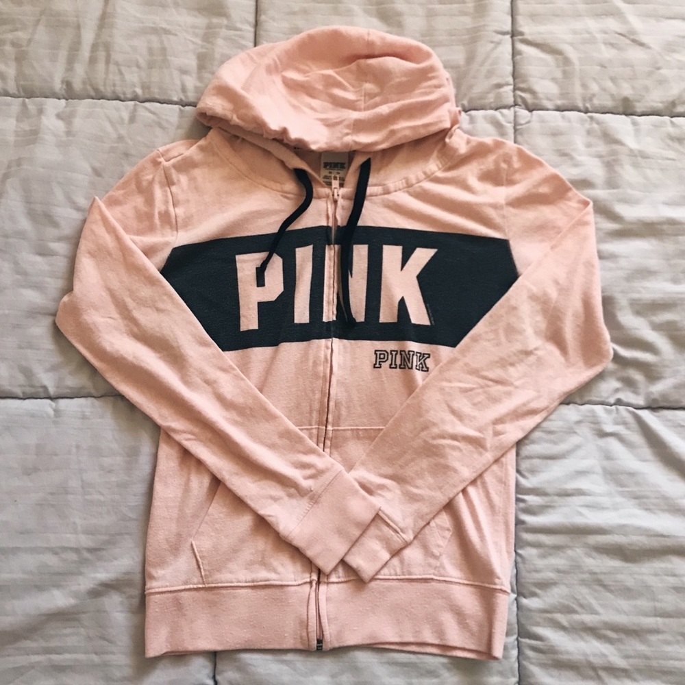 VS pink hoodie